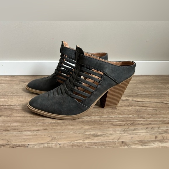 Report Shoes - REPORT Weave Caged  Slip On Mules Open Back Booties Stacked Block Heel black